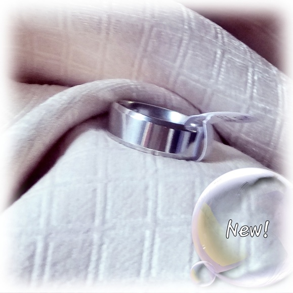 Mens Silver Band Ring Weddibg Anniversary Engagement NWT - Picture 6 of 6